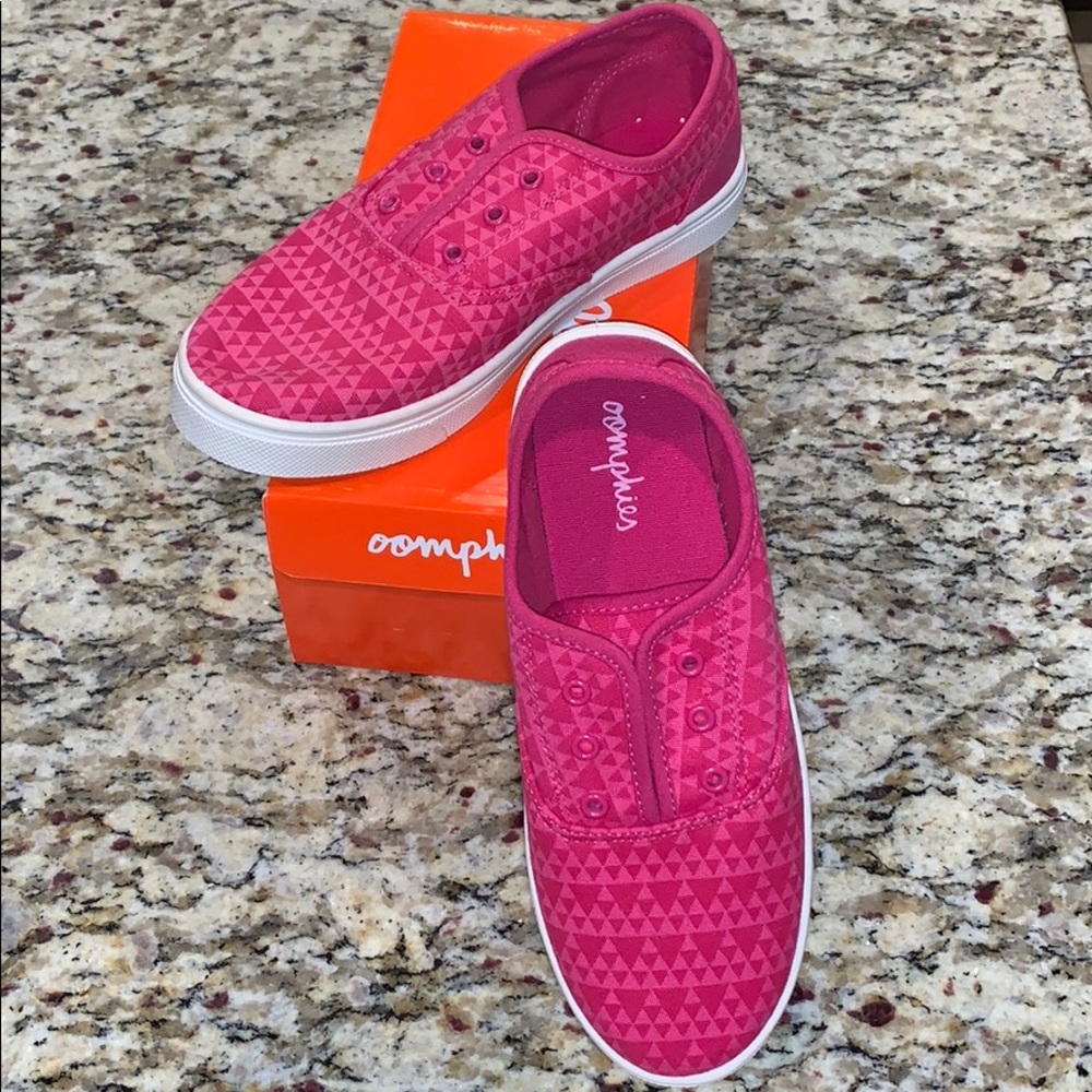 Oomphies Canvas Sneakers